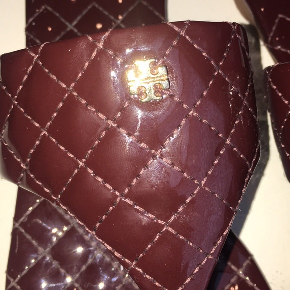 Tory Burch Kent Quilted 👡Sandal - Picture 6 of 8